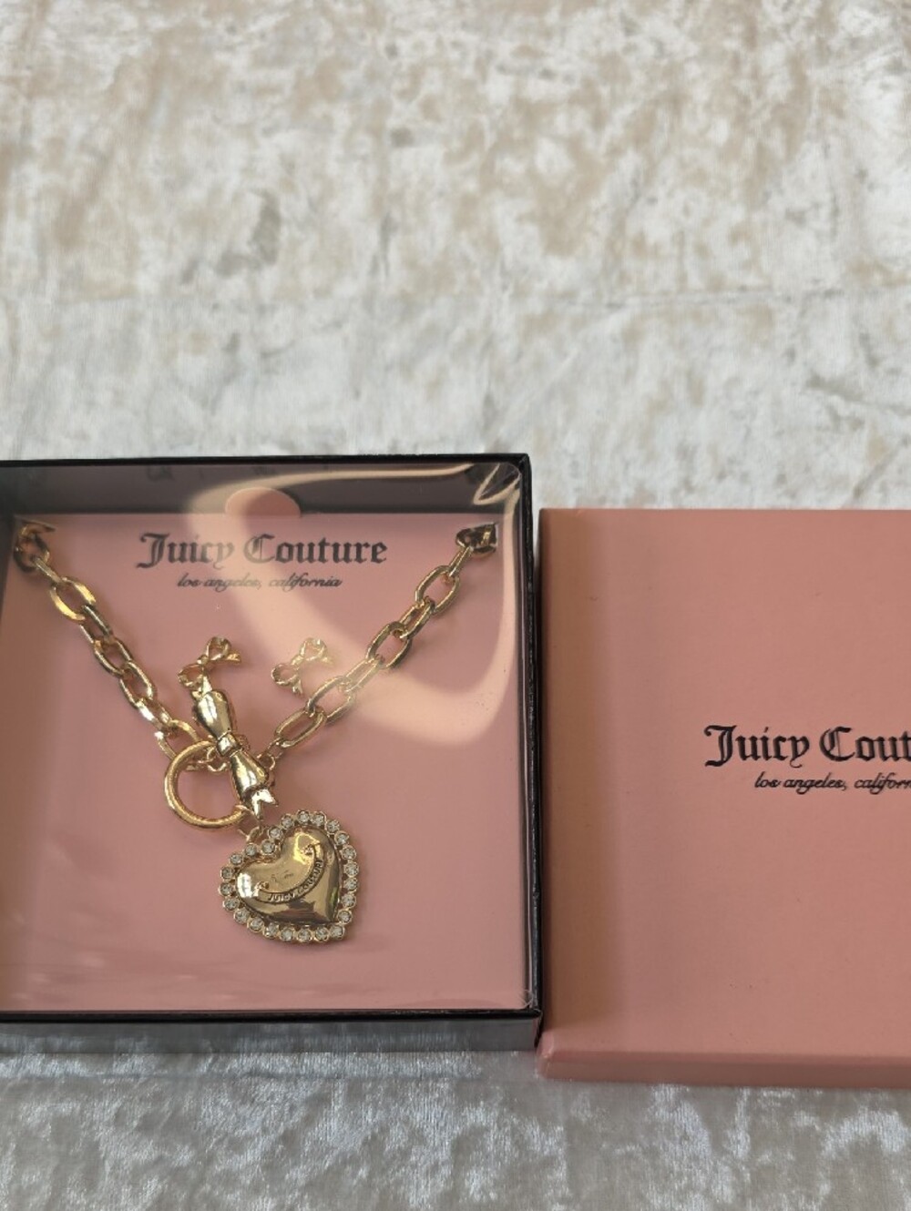 NWT Juicy Couture Gold Heart Toggle Necklace with Crystal Trim & Earrings - Picture 4 of 4